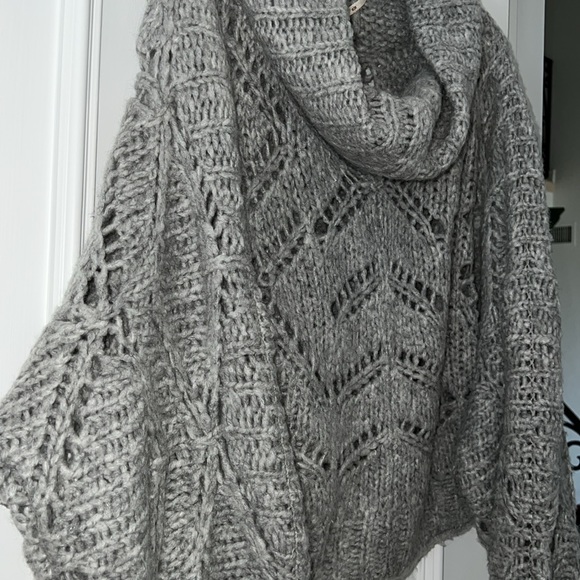 FREE PEOPLE KNIT SWEATER SIZE MED 🌺💝 - Picture 4 of 7